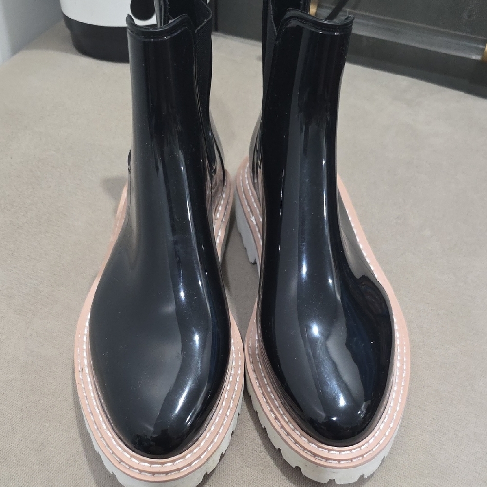 Dolce Vita Black Ankle Boots with Tan and White Sole